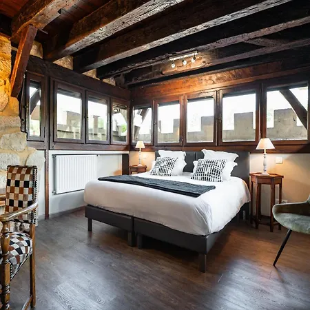 Hotel La Couleuvrine Centre 3*