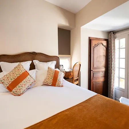 La Couleuvrine Centre Hotel