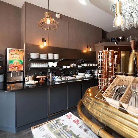 Hotel La Couleuvrine Centre 3*