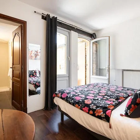 Hotel La Couleuvrine Centre 3*