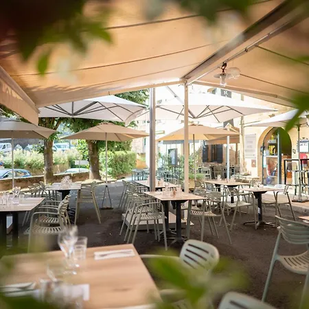 Hotel La Couleuvrine Centre 3*