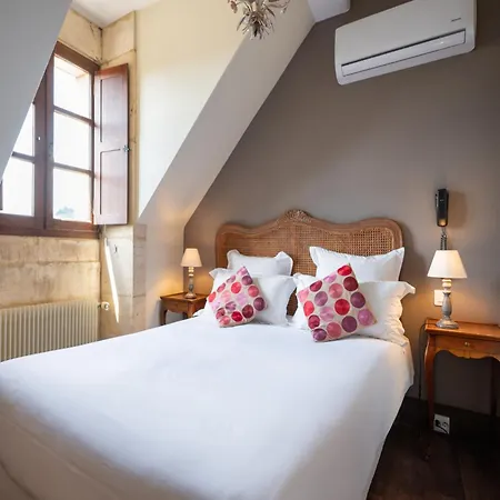 Otel La Couleuvrine Centre 3*