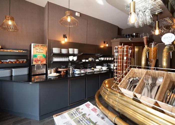 فندق La Couleuvrine Centre 3*