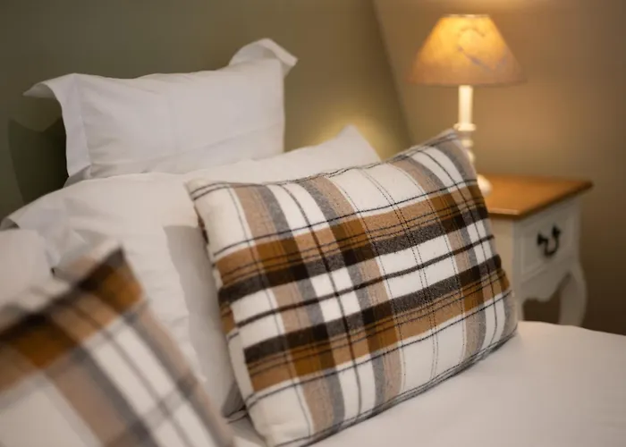 La Couleuvrine Centre 3* سارلا لا كانيدا