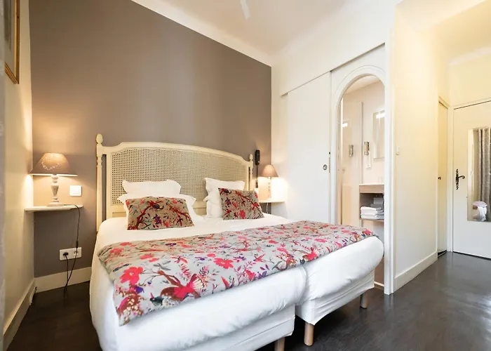 فندق La Couleuvrine Centre 3*