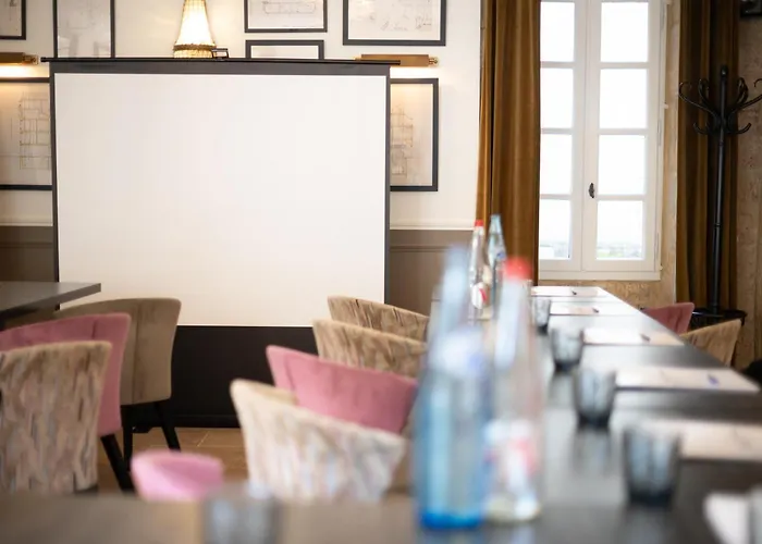 La Couleuvrine Centre سارلا لا كانيدا